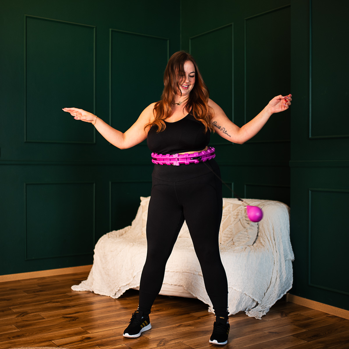 Sada masážní hula hoop HMS HHW12 PLUS Size se závažím a zeštíhlujícího pásu BR163 fialová - Obrázek 6